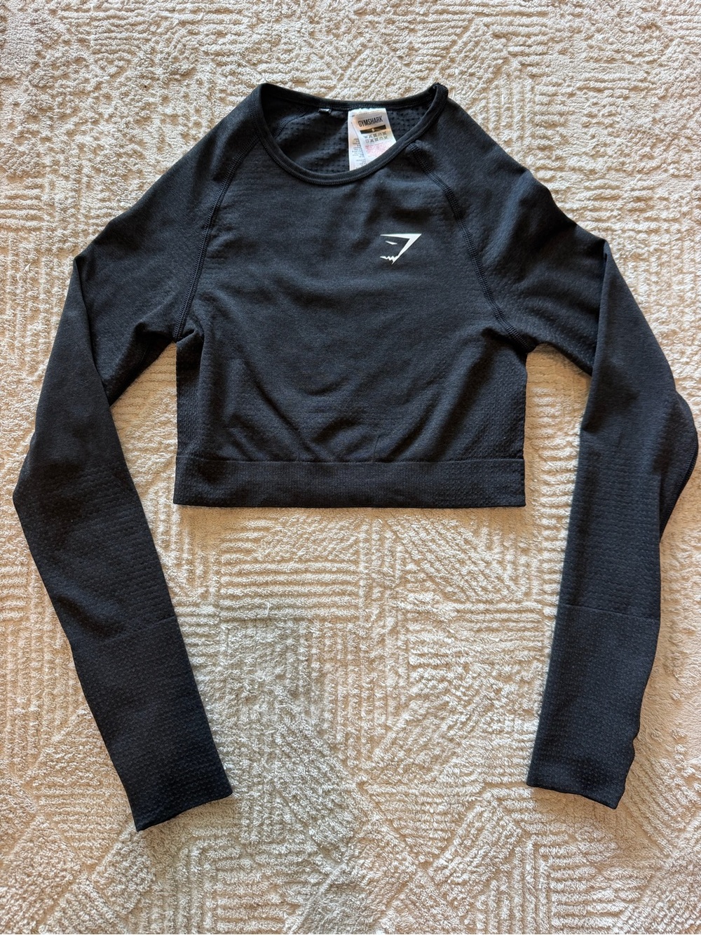 Gymshark Black Seamless Long Sleeve Cropped Workout Top Size Small